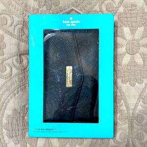 Kate spade wristlet